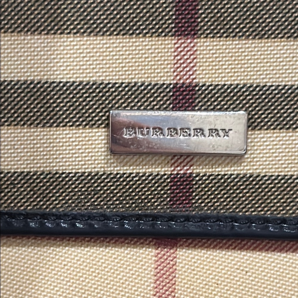 Burberry Nova Check Wallet - Picture 2 of 11